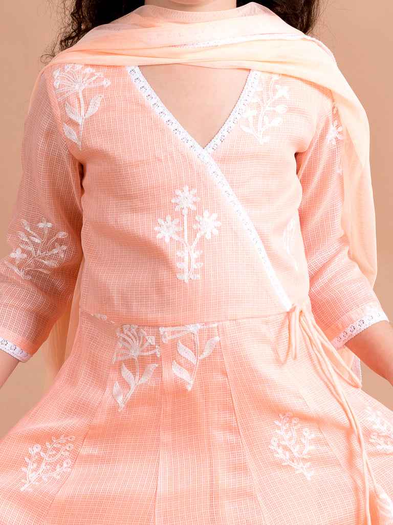 Pspeaches Girls Peach-Coloured Floral Printed Angrakha Pure Cotton Kurta With Trousers With Dupatta (KS-PEACHANGRA)