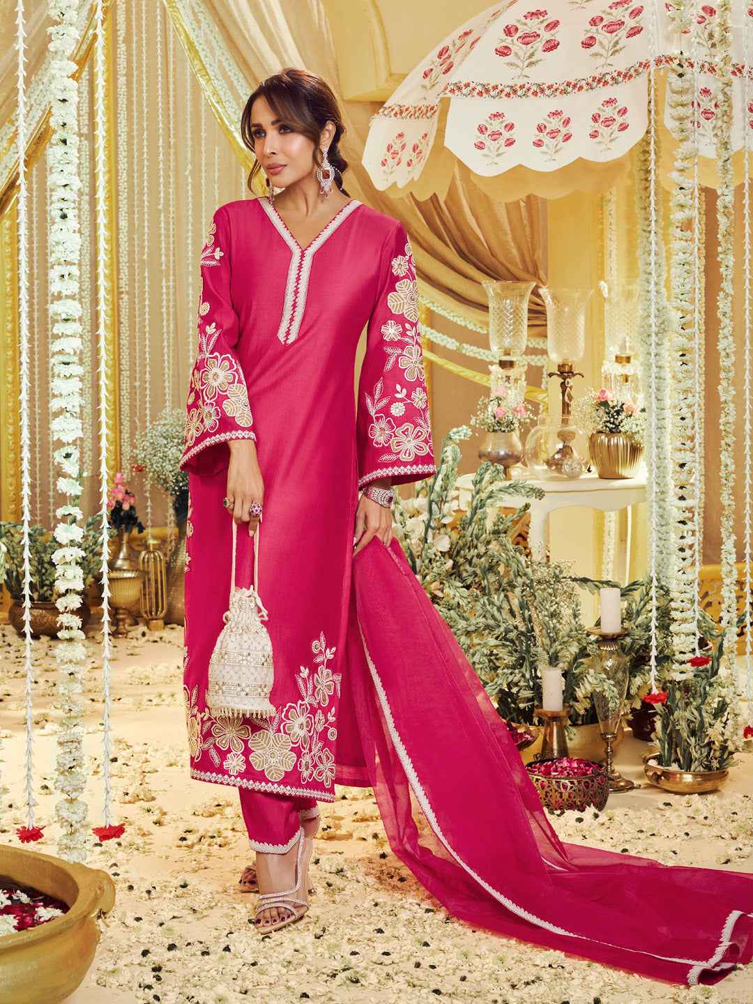 Women Floral Embroidered Thread Work Kurta With Trousers & Dupatta
