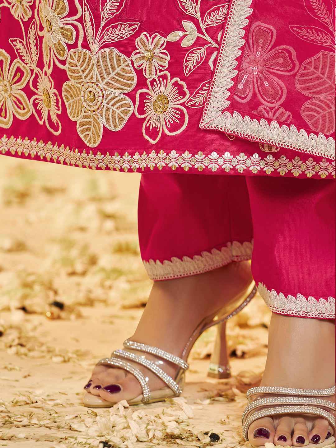 Women Floral Embroidered Thread Work Kurta With Trousers & Dupatta