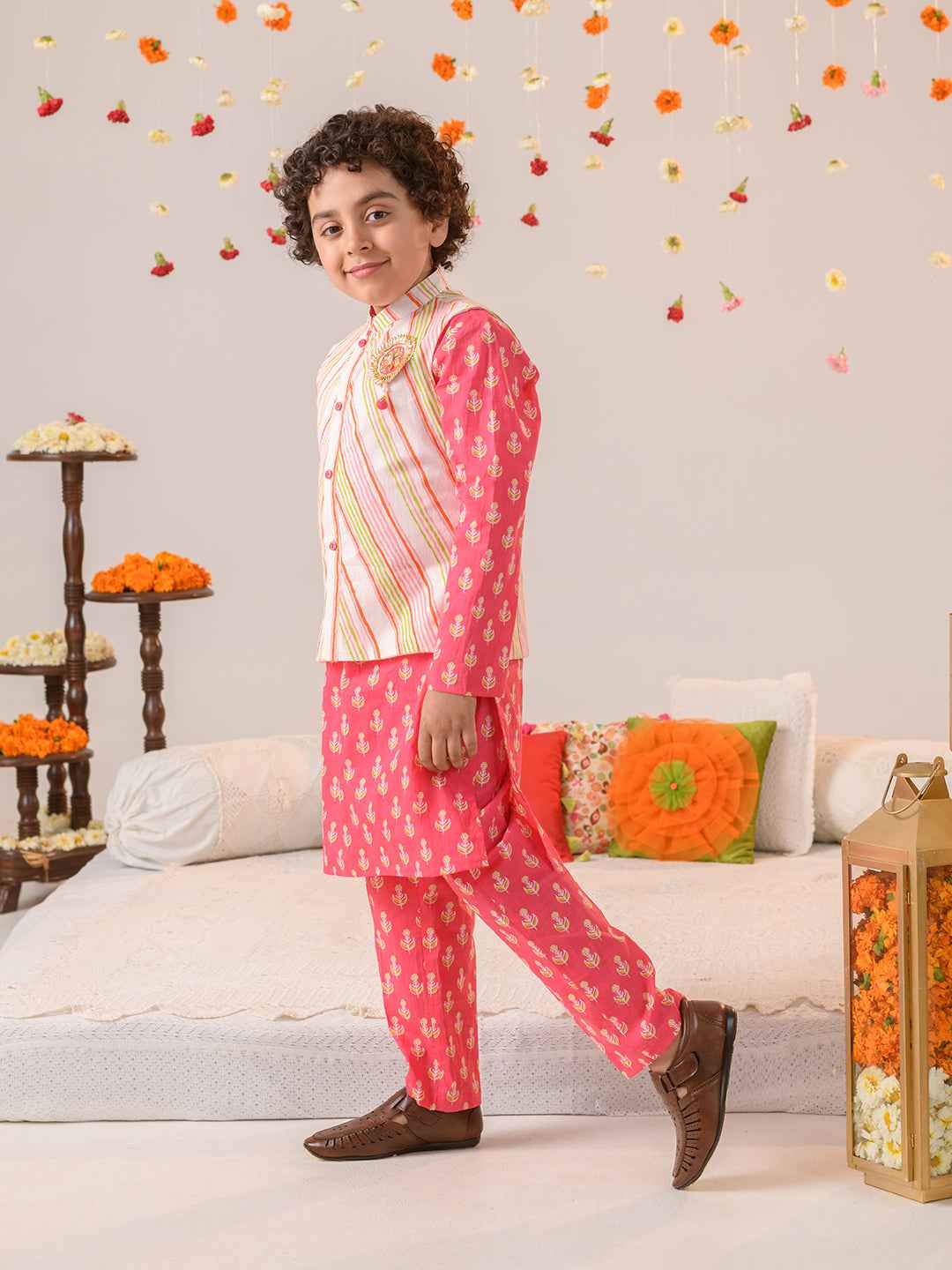 Boys Ethnic Motifs Printed Pure Cotton Kurta with Pyjamas & Nahru Jacket (KP-MULTISTRIPE)