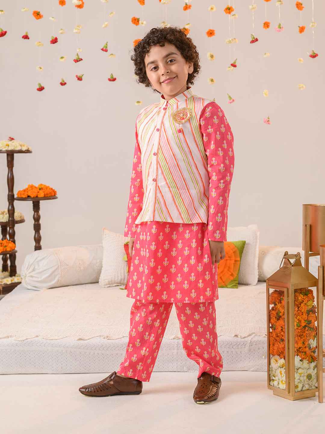 Boys Ethnic Motifs Printed Pure Cotton Kurta with Pyjamas & Nahru Jacket (KP-MULTISTRIPE)