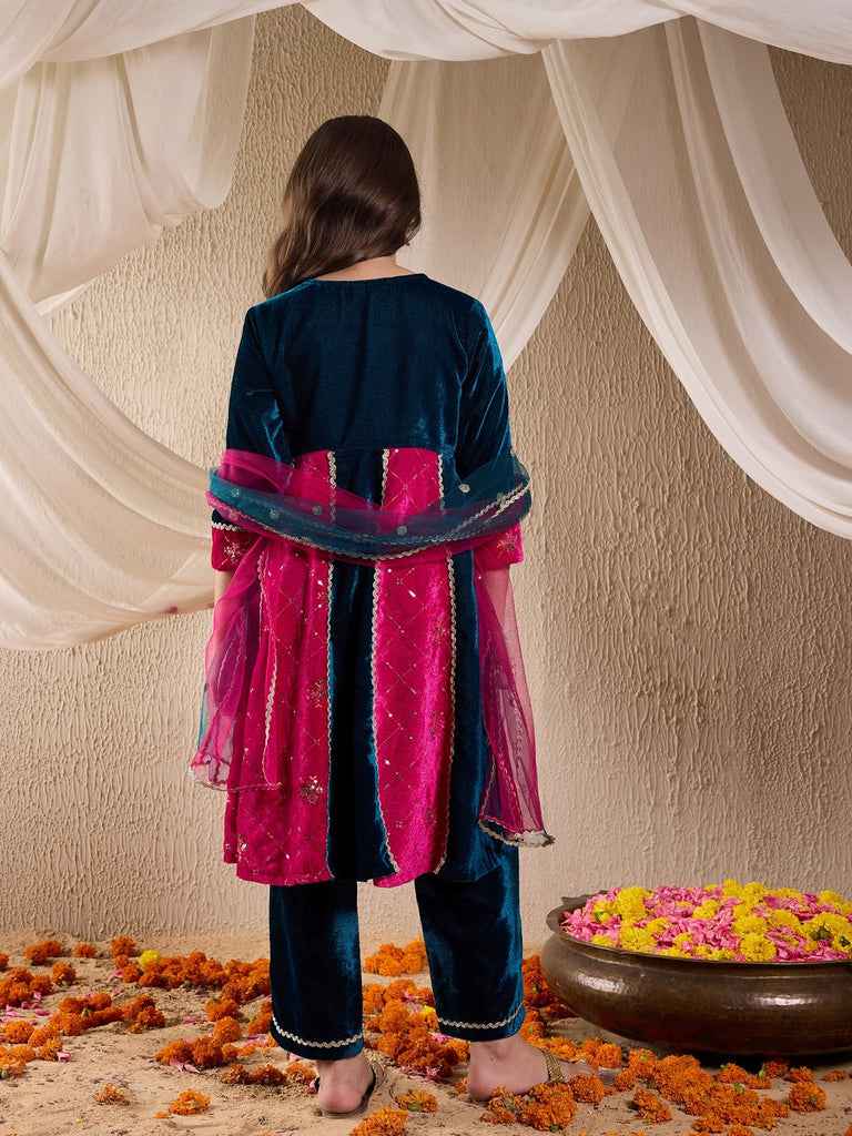 Pspeaches Girls Floral Embroidered Sequinned Velvet Panelled Kurta With Trouser & Dupatta (KS-MAGSEQVELVET)