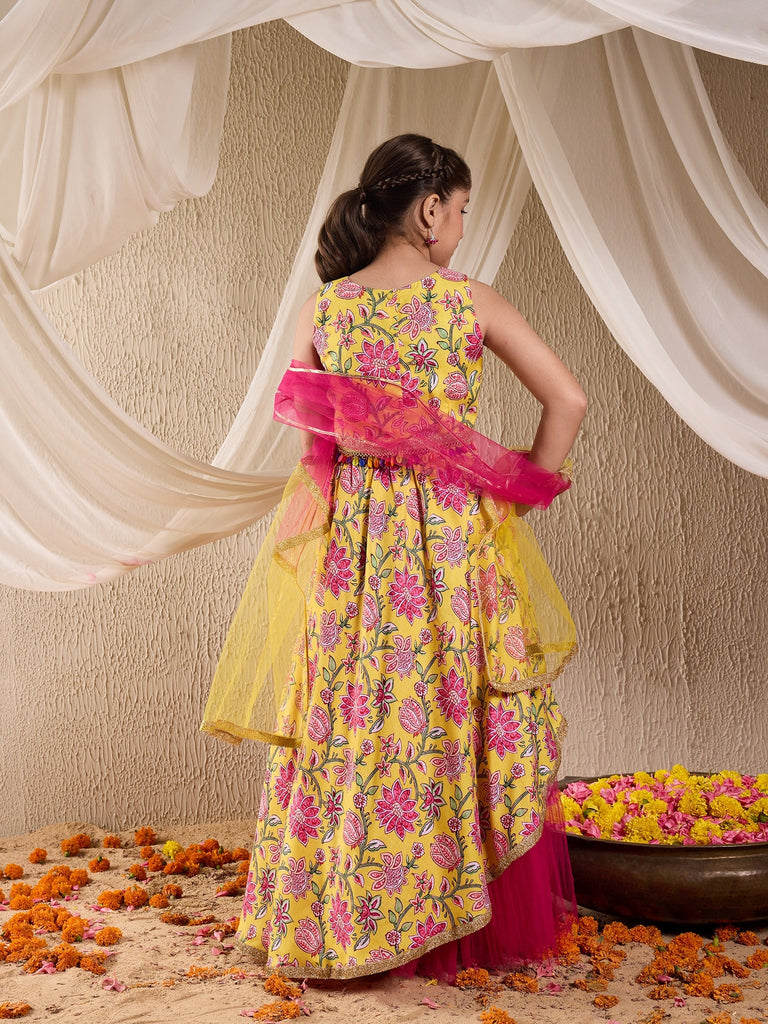 Pspeaches Girls Cotton Sleeveless Round Neck Gota Pati Embellished Lehenga Choli Set with Dupatta for Girls (L-YELLOWALLOVERPRINT)