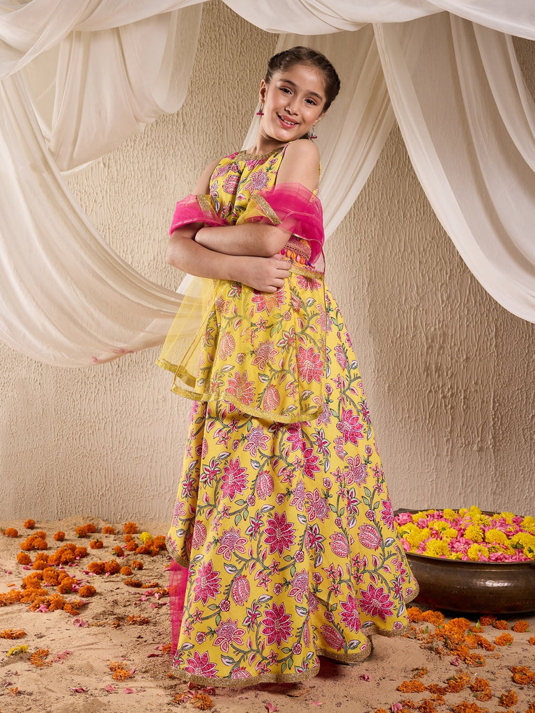 Pspeaches Girls Cotton Sleeveless Round Neck Gota Pati Embellished Lehenga Choli Set with Dupatta for Girls (L-YELLOWALLOVERPRINT)