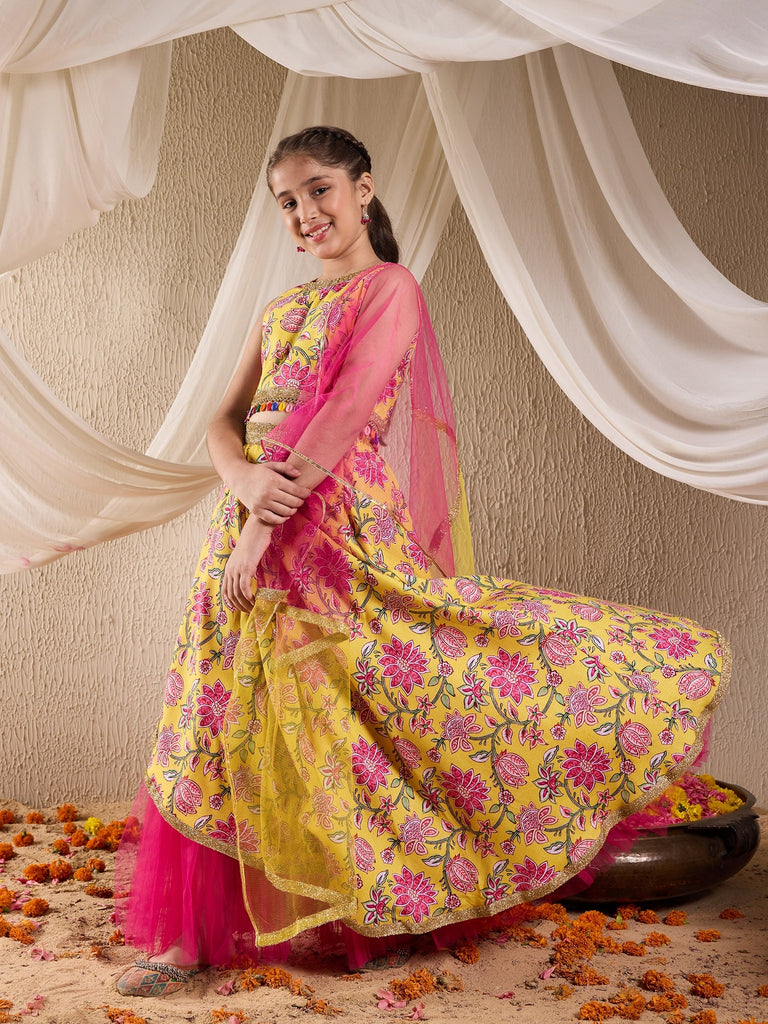 Pspeaches Girls Cotton Sleeveless Round Neck Gota Pati Embellished Lehenga Choli Set with Dupatta for Girls (L-YELLOWALLOVERPRINT)