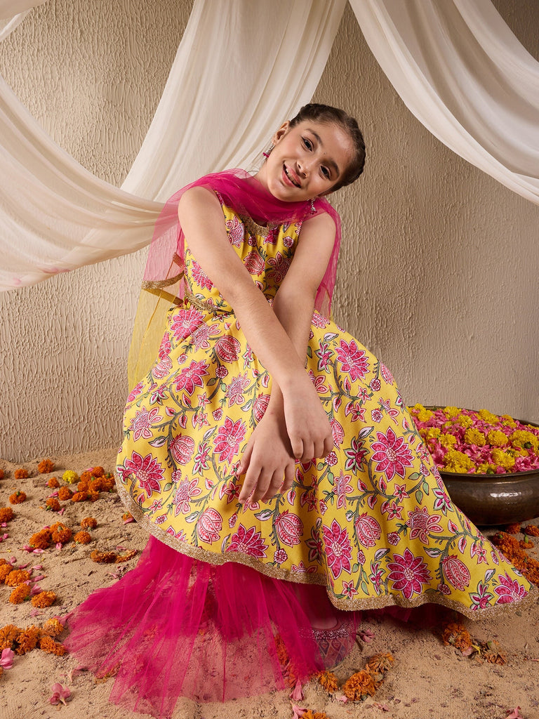 Pspeaches Girls Cotton Sleeveless Round Neck Gota Pati Embellished Lehenga Choli Set with Dupatta for Girls (L-YELLOWALLOVERPRINT)