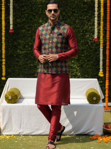KISAH Men Printed Kurta Nehru Jacket Churidar Set