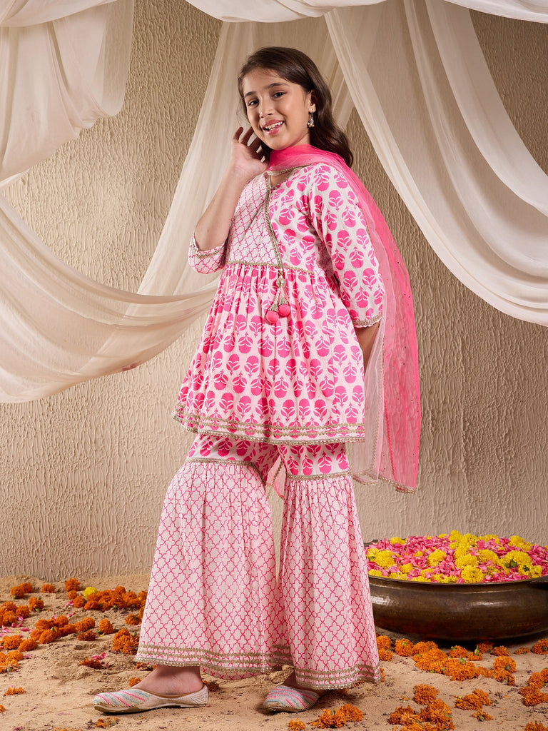 Pspeaches Girls Cotton 3/4th Sleeves V Neck Neck Gota Pati Embellished Lehenga Choli Set with Dupatta for Girls (SHA-NEONMAGENTA)