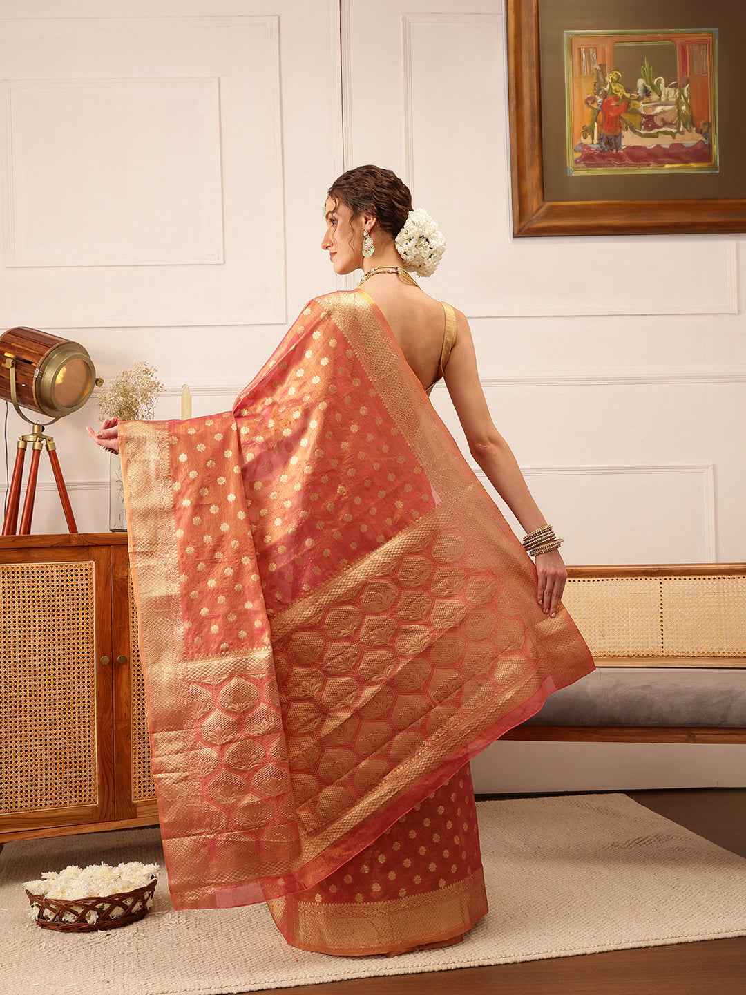 Women's Kanjivaram Tissue Silk Zari Woven Saree