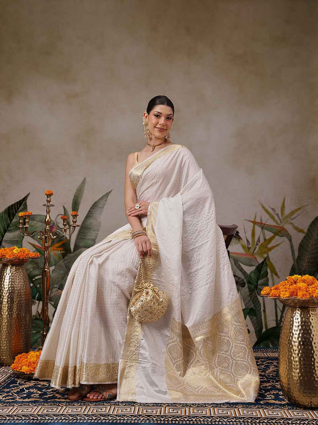 Onam Special Checks Pattern Off White Saree