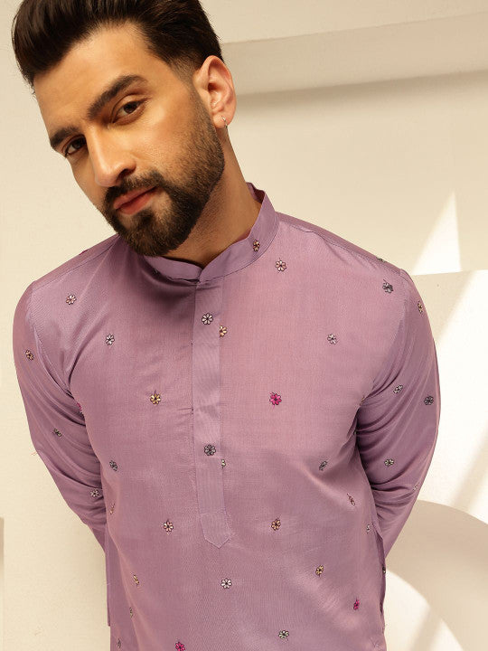 SOJANYA Men Floral Embroidered Regular Thread Work Kurta with Pyjamas
