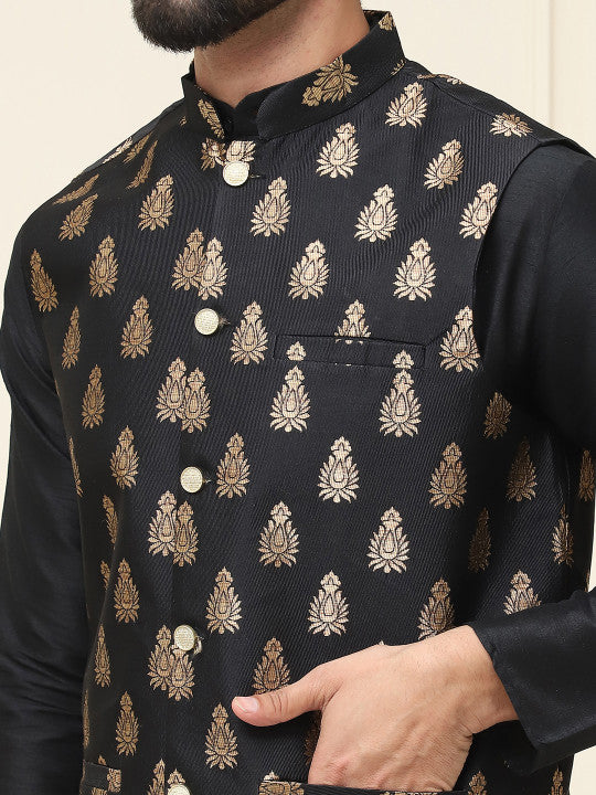 SOJANYA Band Collar Regular Kurta & Churidar With Nehru Collar