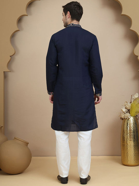 Jompers Men Ethnic Motifs Embroidered Kurta with Pyjama